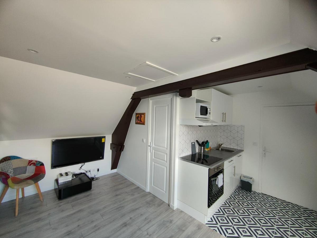 Les Lofts De Provins: Apt 6 Esterno foto